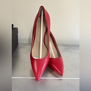 Beautiful Red Theory Pumps